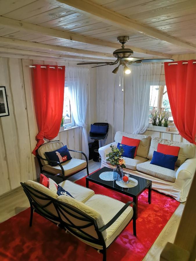 Villa Eden Ślesin 外观 照片